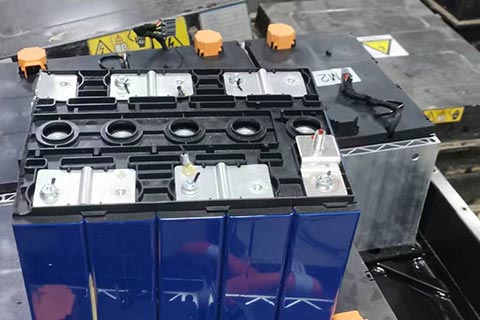 海淀高价回收艾亚特电池|专业回收UPS蓄电池